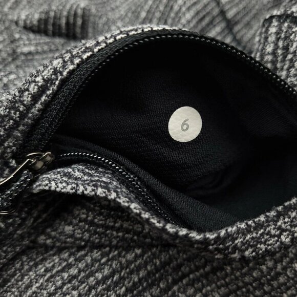 Lululemon Base Runner 1/2 Zip Pullover  Jacket Heathered Grey Black Size 6 - Picture 12 of 12